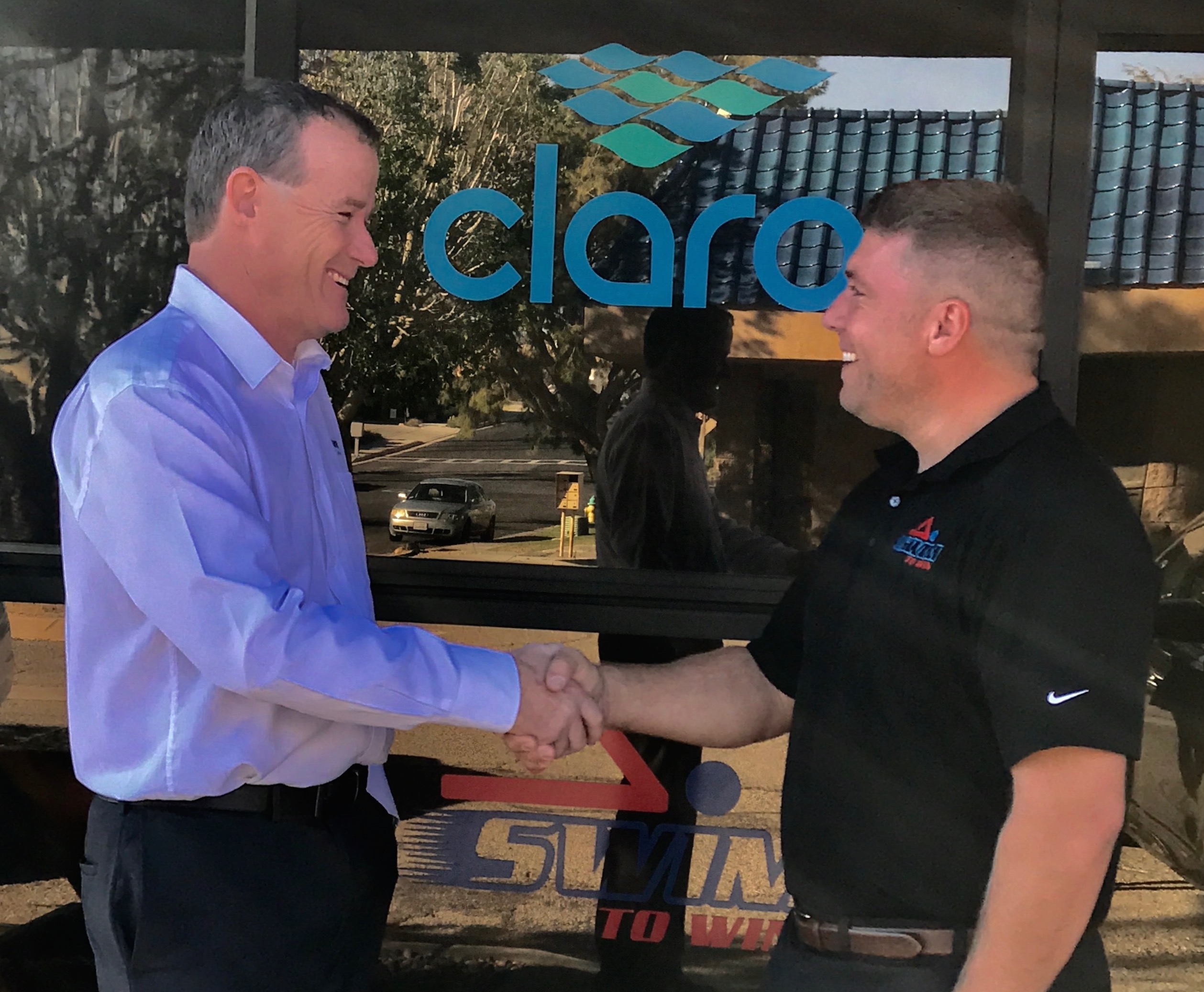 (left-right) Darrell Doust, chief operating offices of Poolwerx USA, and new franchisee Stephen Little.