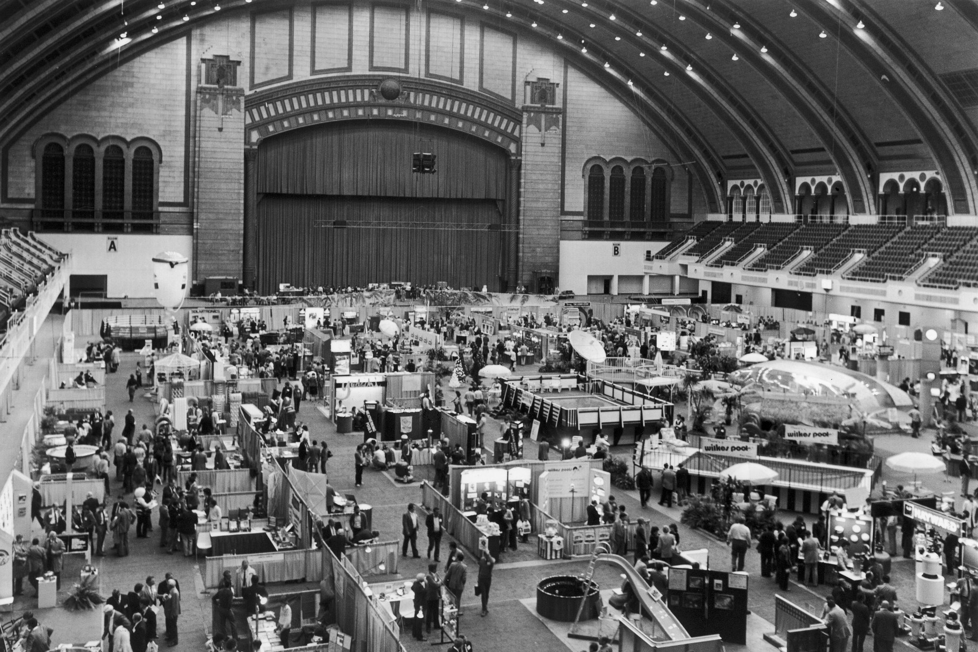 A view of the previous venue for the convention, the Historic Atlantic City Convention Hall, now known as Boardwalk Hall, at the 1983 show. In 1998, the show moved to the then-brand-new Atlantic City Pool and Spa Convention Center.