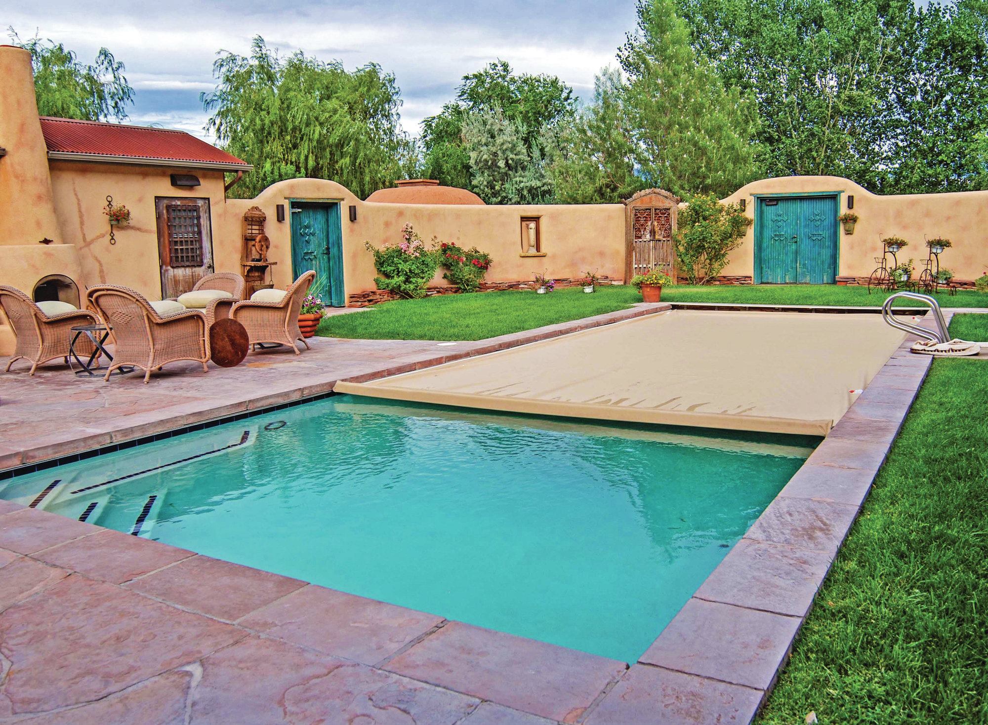 Whether it’s a precisely color-coordinated automatic cover, an expertly concealed lid or a well-thought out fence, builders and designers have several strategies at their disposal to help clients have a pool that is both safe and beautiful. Read on to learn about four more projects.