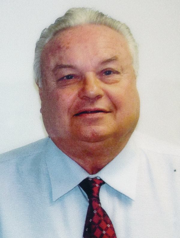 Robert Landon, Maryland Pools Inc., Ranked No. 31
Memorable project: We did a pool in the shape of a football for a gentleman who was a very big Washington Redskins fan. It had an artificial turf and a goal post at each end. We did alternating tile in burgundy and gold.