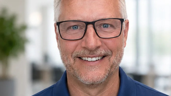 Headshot of Mark Raisanen